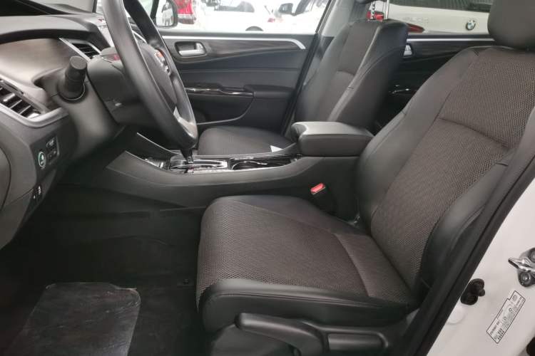 Used Honda Jade 2017 1.8L automatic Comfort version 5 seats