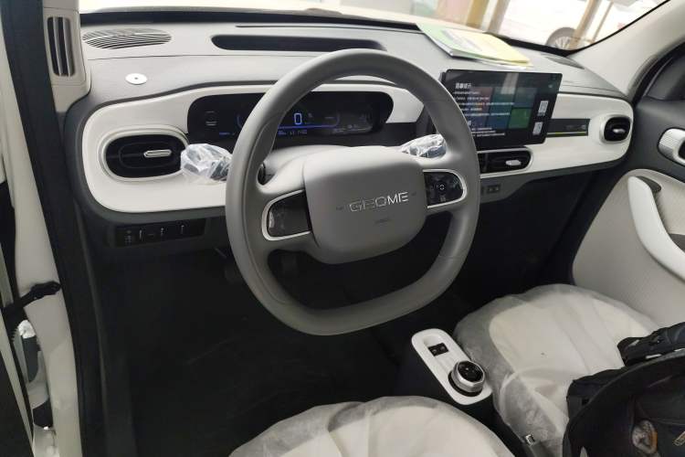 Used Geely Galaxy Panda 2025 210 km – Yuanqi Bear