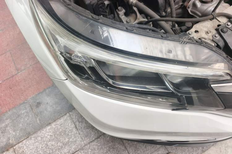 Used Honda CR-V 2015 2.4L two-wheel drive luxury version
