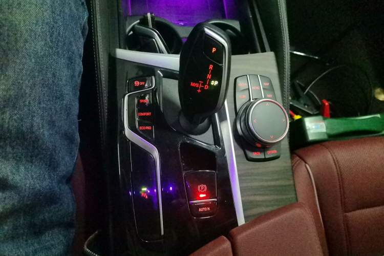 Used BMW 5 Series 2021 530Li xDrive Luxury Package