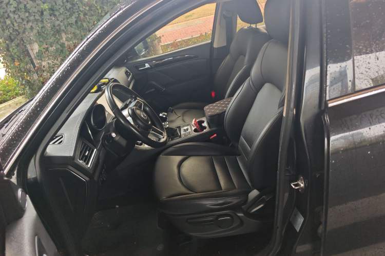 Used Zotye T600 2016 Sports Edition 1.5T Manual Luxury Model Left Front Seat