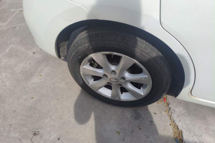 Used Nissan Tiida 2014 1.6L CVT Smart Model Right Rear Wheel Hub