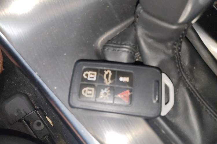 Used Volvo V60 2013 T5 Zhiya Edition Vehicle Key