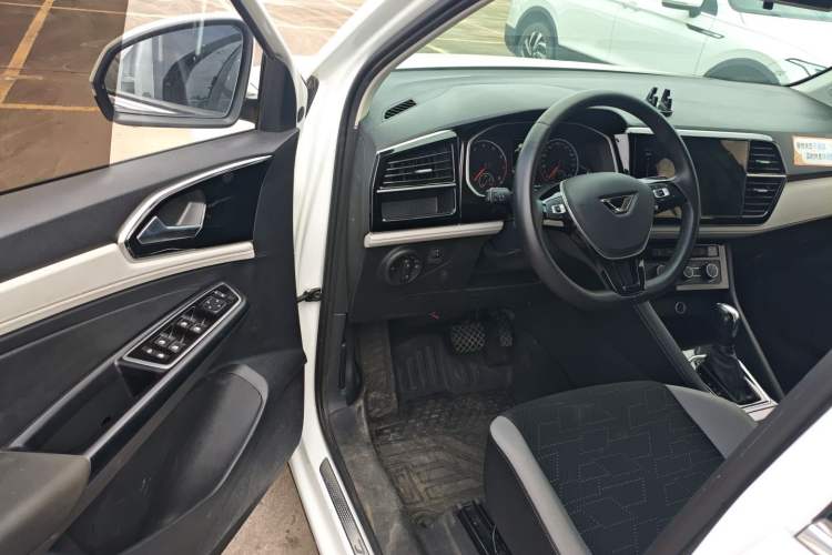 Used Jetta VS7 2023 280TSI Automatic Trend Edition
