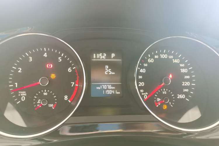 Used Volkswagen Sagitar 2016 230TSI 25th Anniversary Edition Instrument Cluster