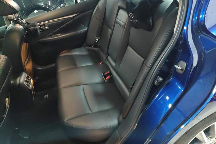 Used Infiniti Q50L 2018 2.0T Comfort Edition China VI Standard Left Rear Seat