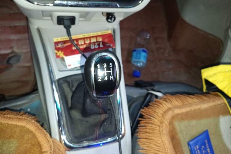 Used Jinbei New Hiace S 2021 1.5L Wealth Central Air-Conditioned Bus China VI Standard Model SWC15M