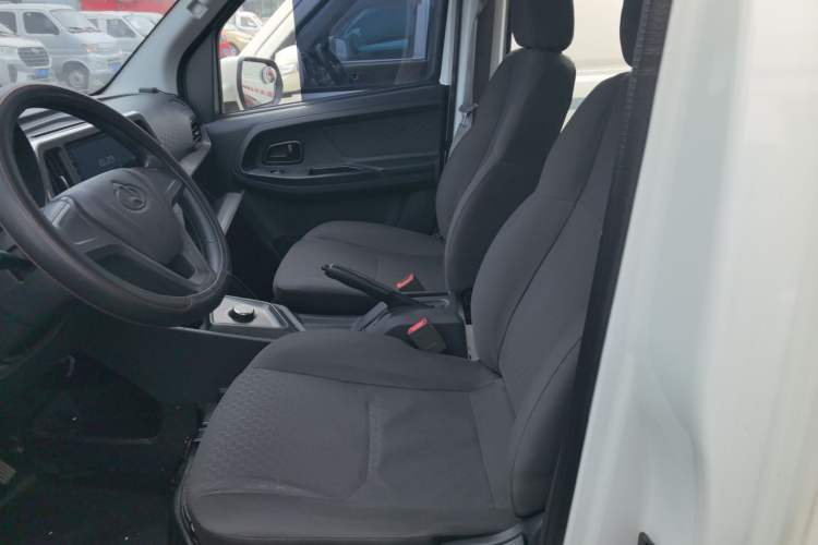 Used Chana Ruixing EM80 2025 Cargo Version Standard 2-Seater 300 km Side-Hinged Doors
