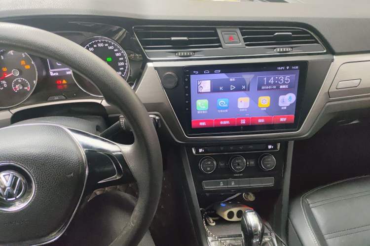 Used Volkswagen Touran 2016 Volkswagen Touran L 280TSI DSG Comfort Edition
