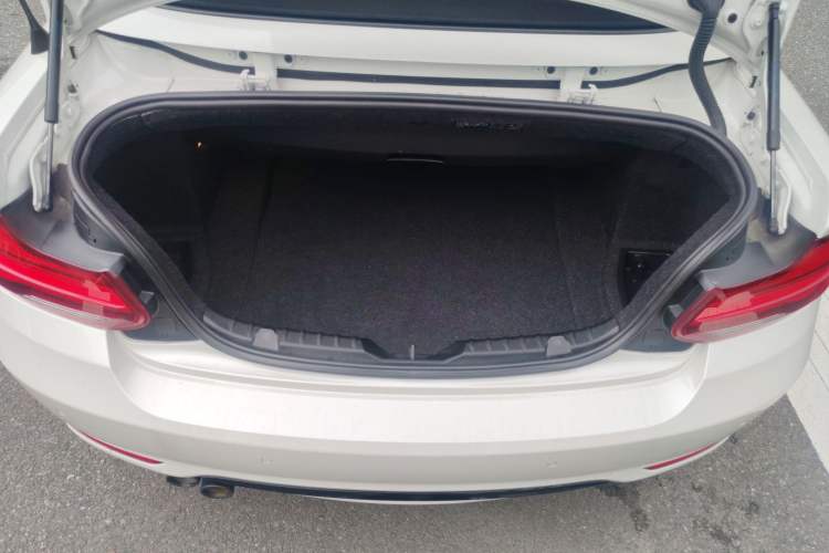 Used BMW 2 Series 2019 225i Convertible Coupe Sports Design Package Trunk