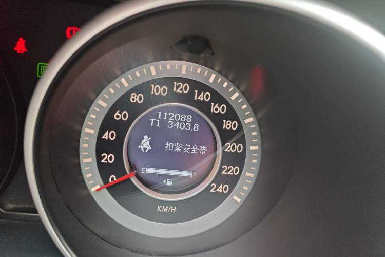 Used Bestune X80 2013 2.0L automatic luxury version
