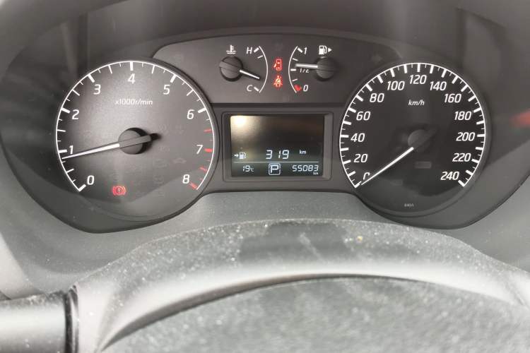 Used Nissan Sylphy 2014 1.6XV CVT Deluxe Edition Odometer Close Up