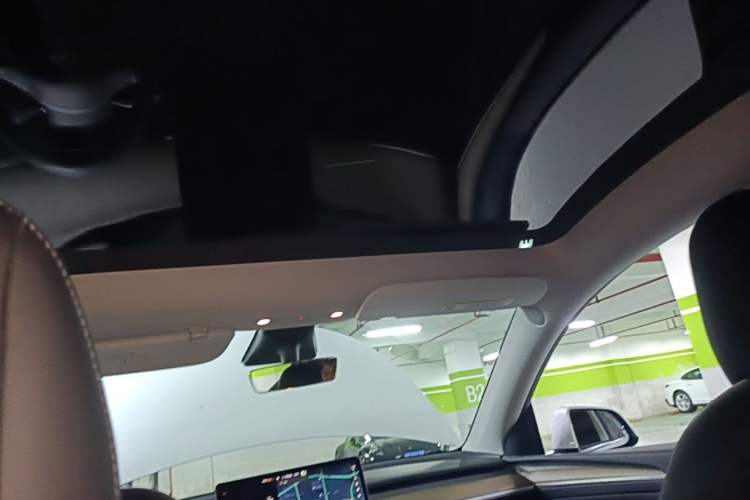 Used Tesla Model Y 2021 Long-Range All-Wheel-Drive Version