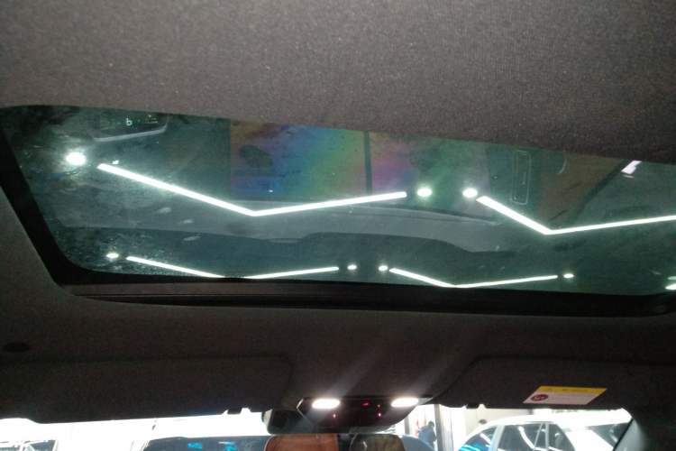 Used Li Auto L8 2023 Pro Model
