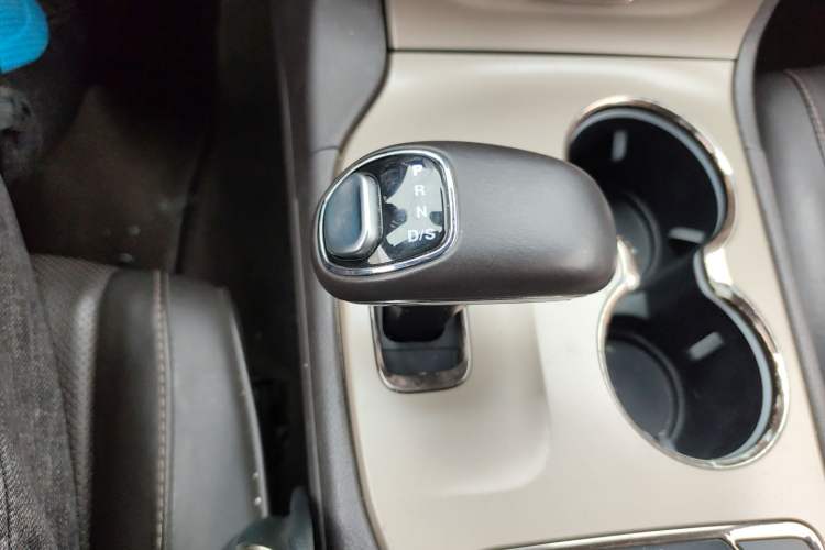 Used Jeep Grand Cherokee 2014 3.6L Flagship Prestige Edition
