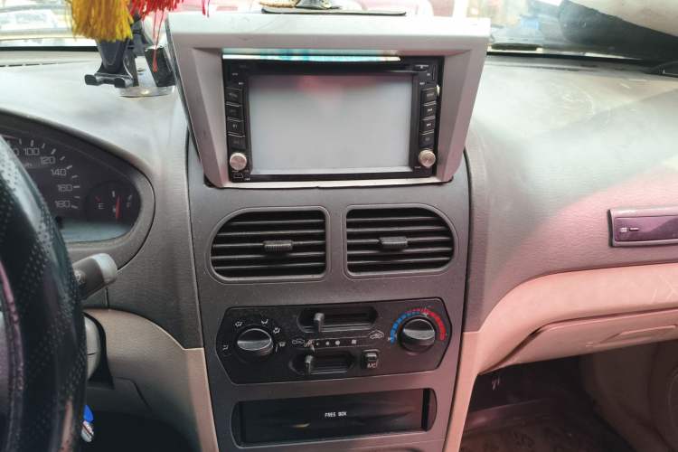 Used FAW Xiali 2011 A+ 1.0L Hatchback
