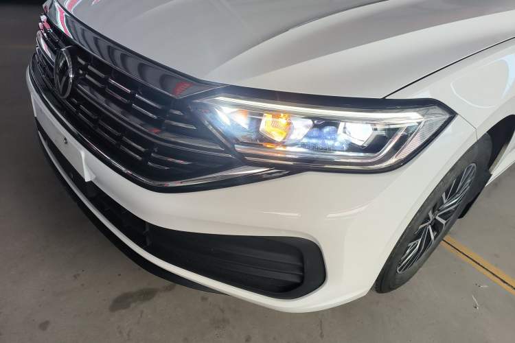 Used Volkswagen Sagitar 2024 200TSI DSG Flyover Edition
