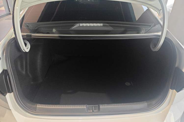 Used Volkswagen Lavida 2025 New Sharp 1.5L Outstanding New Edition Trunk