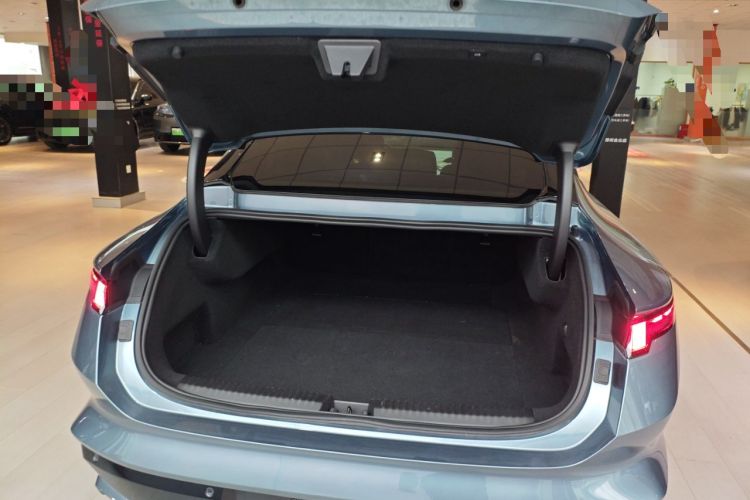 Used Lynk & Co Z10 2025 95 kWh 702 km All-Wheel Drive Intelligent Driving Ultra