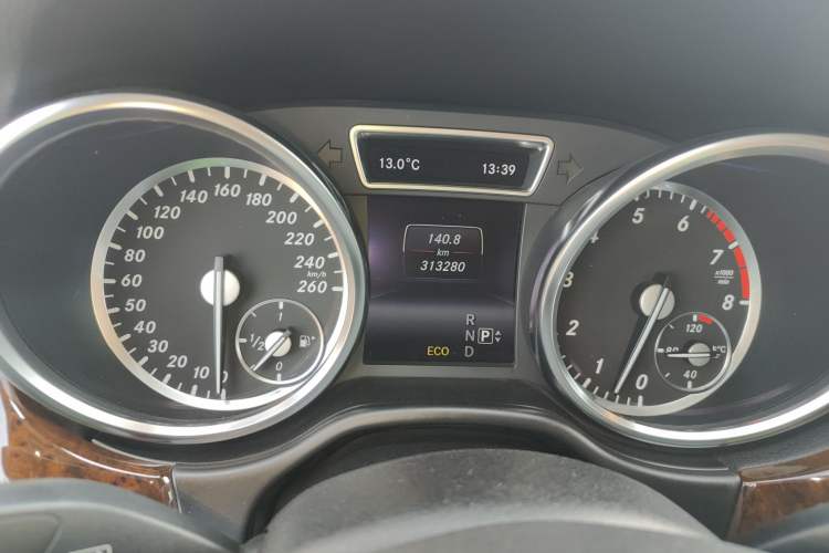 Used Mercedes-Benz M-Class 2014 ML 400 4MATIC Luxury Model