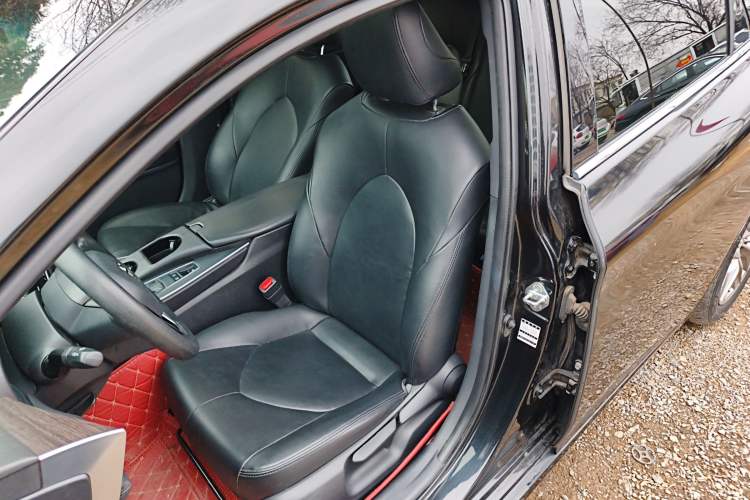 Used Toyota Avalon 2019 2.0L Ambition Edition China VI
