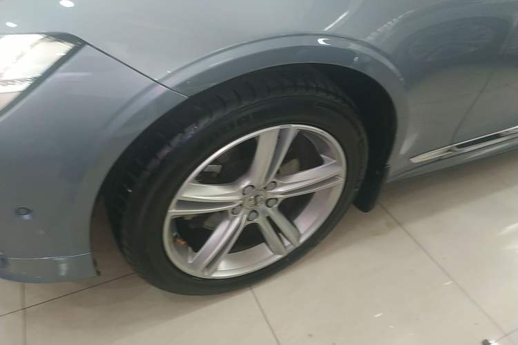 Used Volvo S90 2019 T5 Zhiyuan Edition
