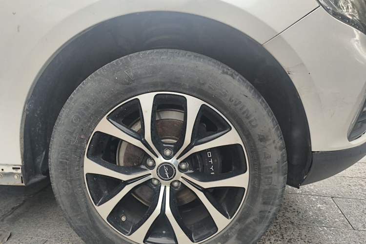 Used Zotye T600 Coupe 2017 1.5T Automatic Luxury Model Right Front Wheel Hub