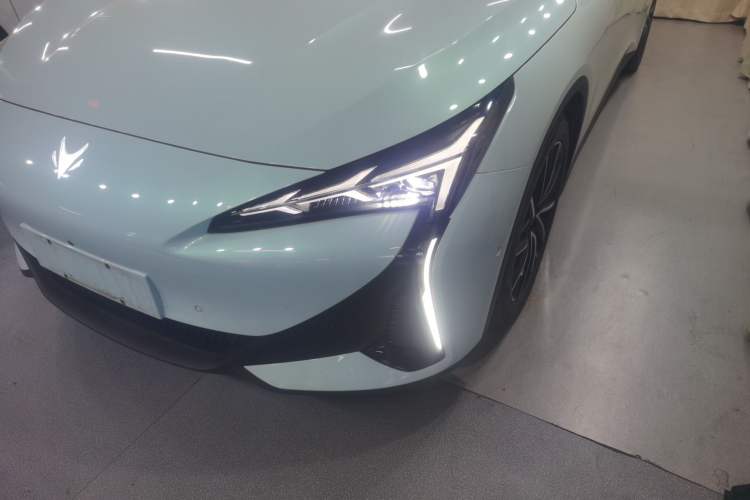 Used ARCFOX Alpha S5 2024 560MAX 185kW
