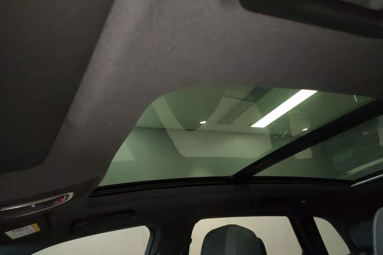 Used Audi Q5L 2024 45 TFSI Luxury Dynamic Model Headliner