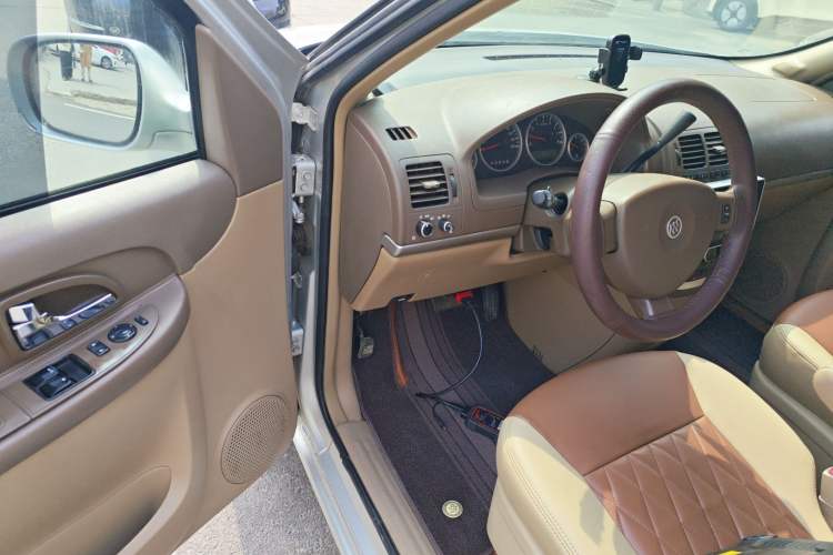 Used Buick GL8 2014 2.4L Classic Edition