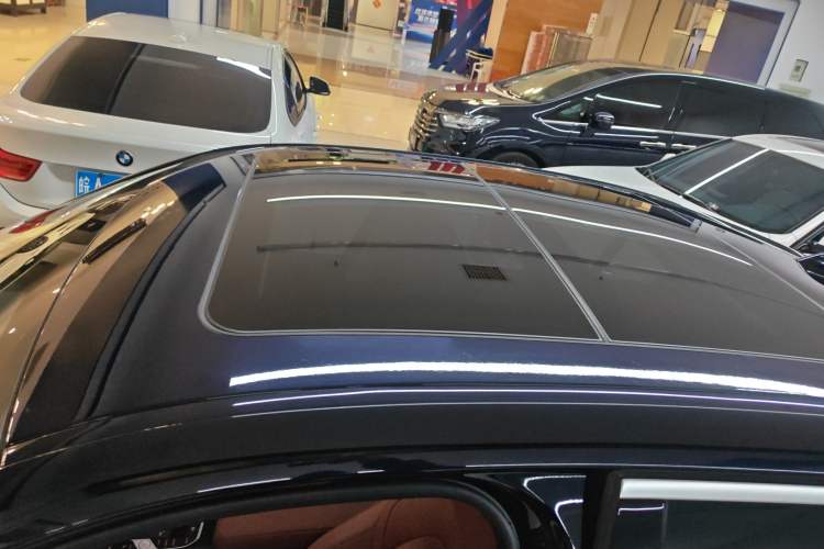 Used BMW 3 Series 2021 Second Facelift 325Li M Sport Package
