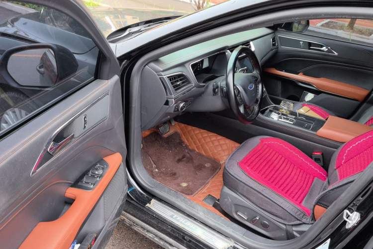 Used Ford Taurus 2018 EcoBoost 245 Cognac Special Edition China V Standard
