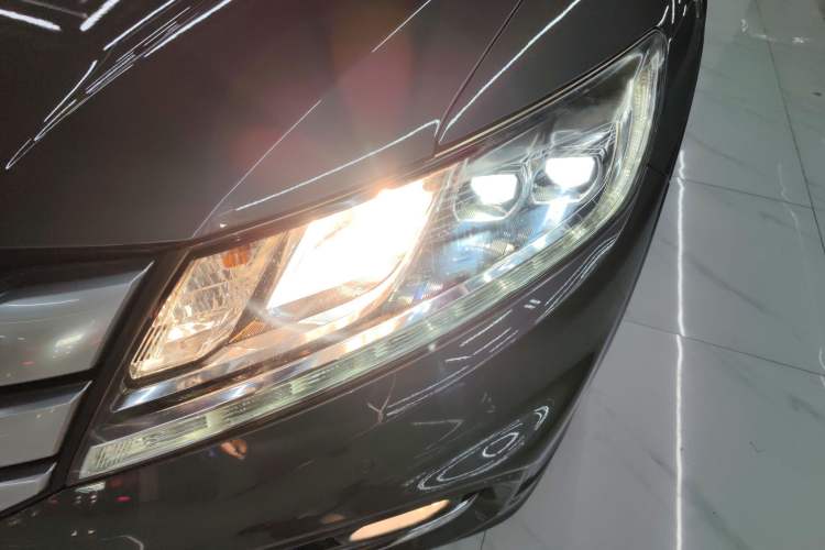 Used Honda Crosstour 2014 2.4L Luxury Edition