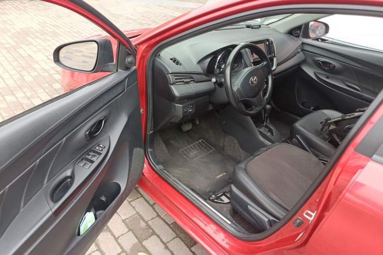 Used Toyota YARiS L Zhi Xuan 2016 Revised 1.5E CVT Charming Edition Driver Seat