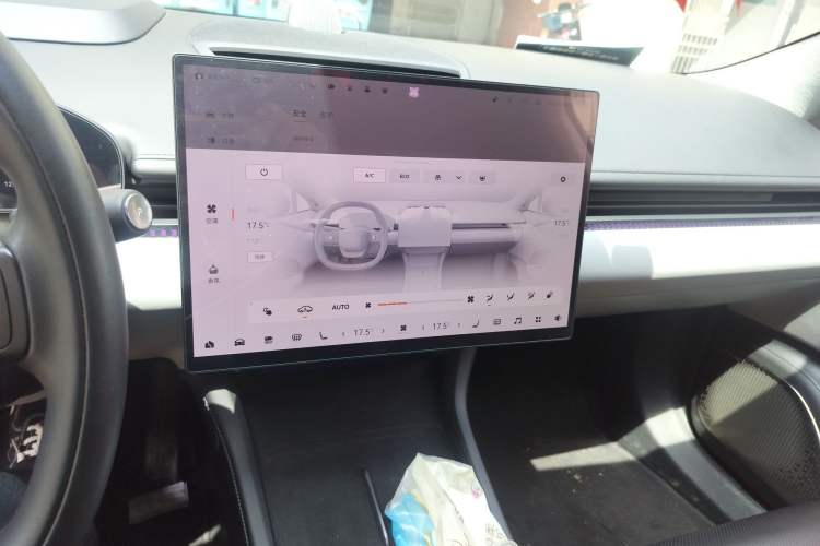 Used Zeekr 007 2024 Four-Wheel Drive Version 75 kWh Audio And AC Panel