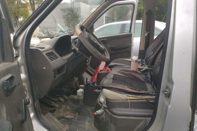 Used Wuling Rongguang 2014 1.2L S Base Model