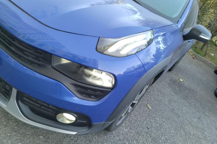 Used Lynk & Co 02 2018 1.5T DCT Two-Wheel Drive Pro Version China V Emission Standard