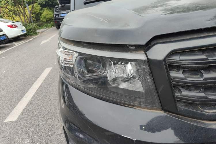 Used CHANGAN OSHAN X70A 2019 1.5L Manual Classic Model China VI Standard
