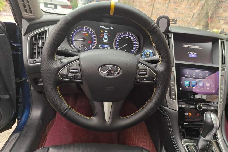 Used Infiniti Q50L 2016 2.0T Enjoyment Edition Steering Wheel