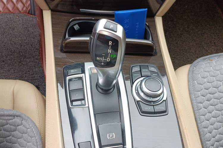 Used BMW 7 Series 2011 730Li Elegant Model Gear Lever
