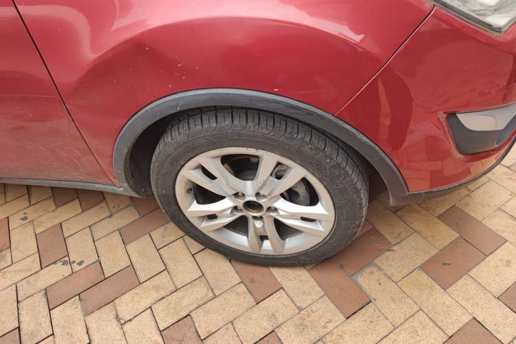 Used Changan CS35 2014 1.6L Automatic Luxury Model China IV Standard