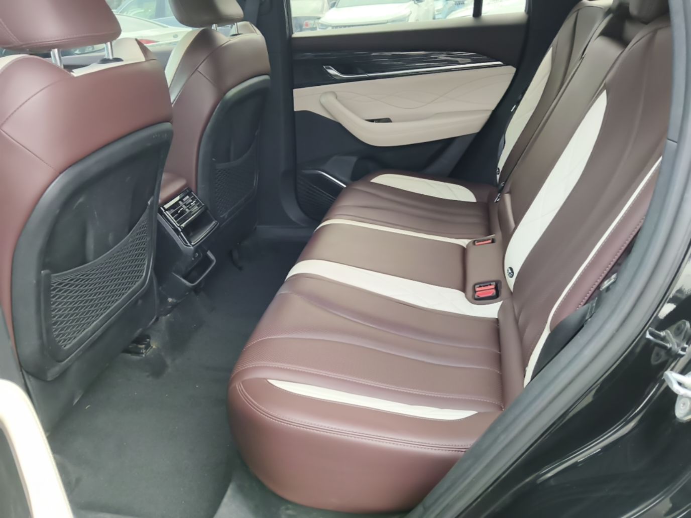 Geely Auto Monjaro L 2021 2.0TD DCT EVO Two-Wheel Drive Prestige Version — снимка 20