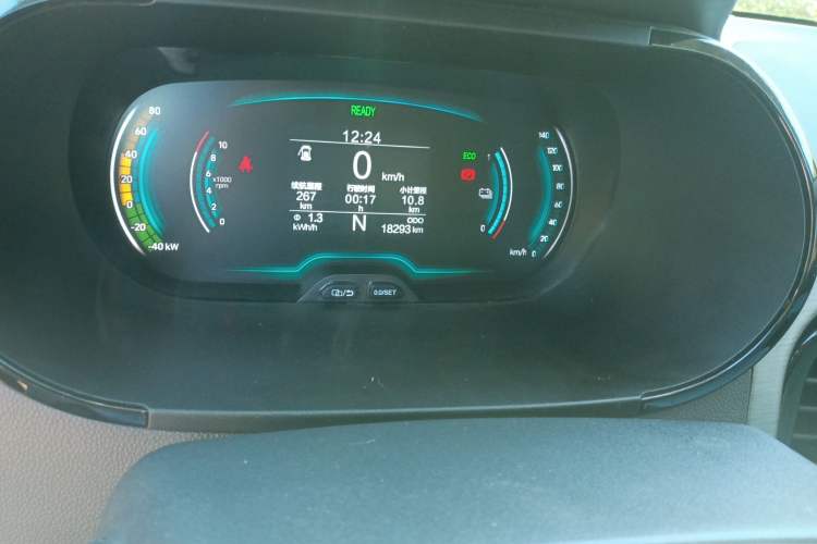 Used Chery New Energy Little Ant 2022 300 000 Yuan "Ant Fan" Edition "Extra Sweet" Version Lithium Iron Phosphate 29.2 kWh 30 kW 301 km