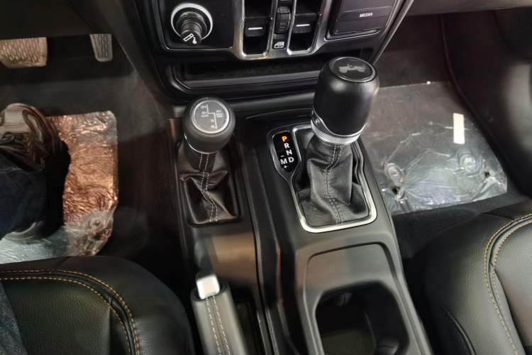 Used Jeep Wrangler 2024 2.0T Sahara Four-Door Edition