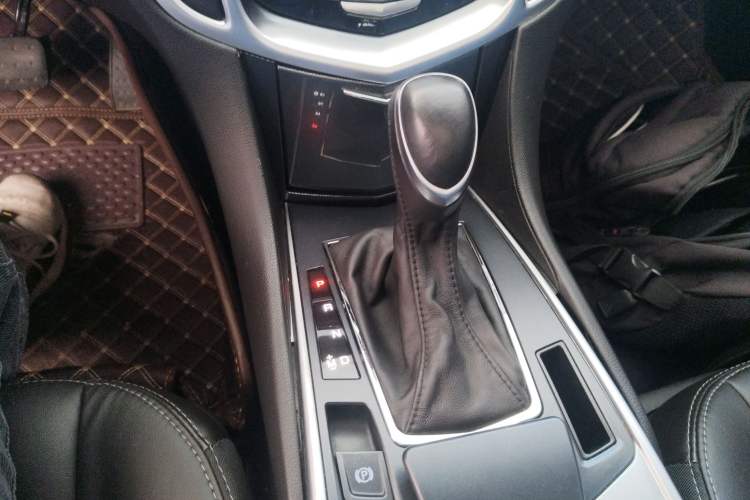 Used Cadillac SRX 2015 3.0L Comfort Version
