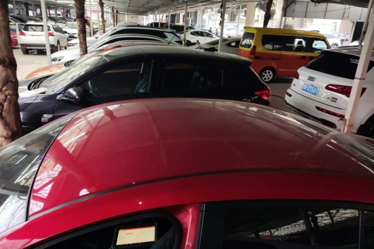 Used Mazda 3 Axela 2017 Sedan 1.5L Automatic Comfort Model Emission Standard China V Roof