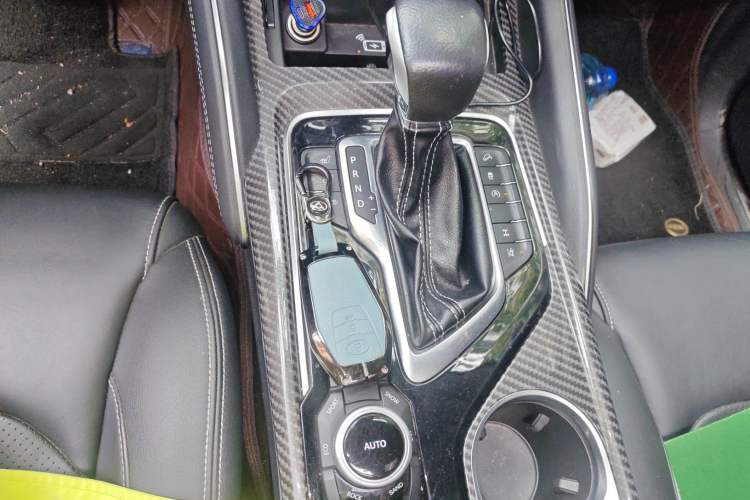 Used SAIC MAXUS D90  Gear Lever