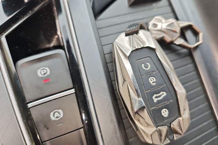 Used Geely Auto Preface 2021 2.0TD Space-Time Edition Hao Yue Vehicle Key