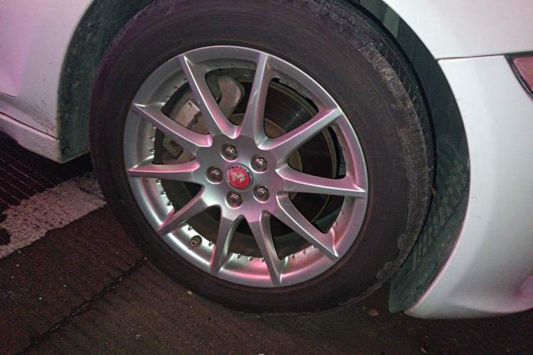 Used Jaguar XJ 2015 XJL 2.0T Elegance Business 80th Anniversary Limited Edition Right Front Wheel Hub