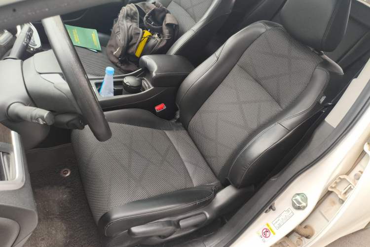 Used Honda Jade 2014 1.8L Automatic Comfort Elite Version 5 Seats Left Front Seat